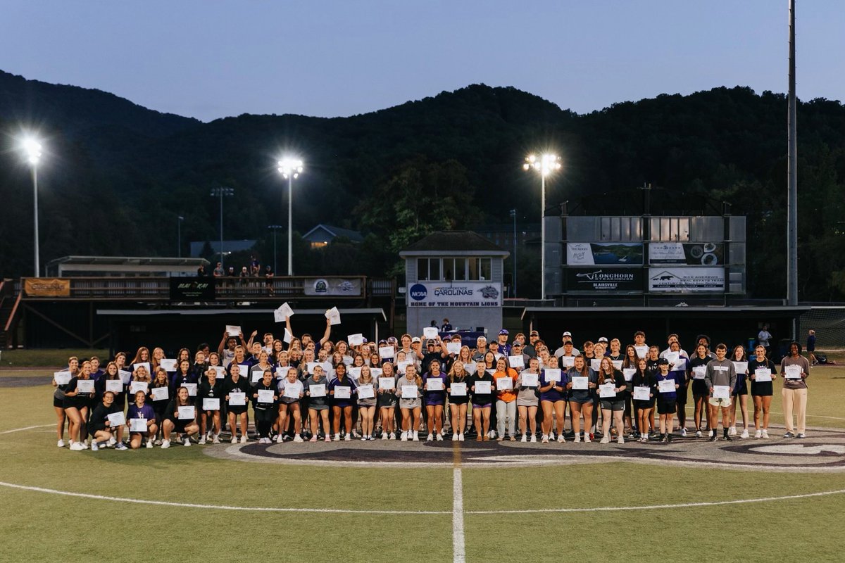 GEN | Last night we recognized the 225 student-athletes who received a 3.0 or higher GPA during the Spring 2023 semester. YHC Athletics had 43 student-athletes with a perfect 4.0! #STUDENTathlete 🎉