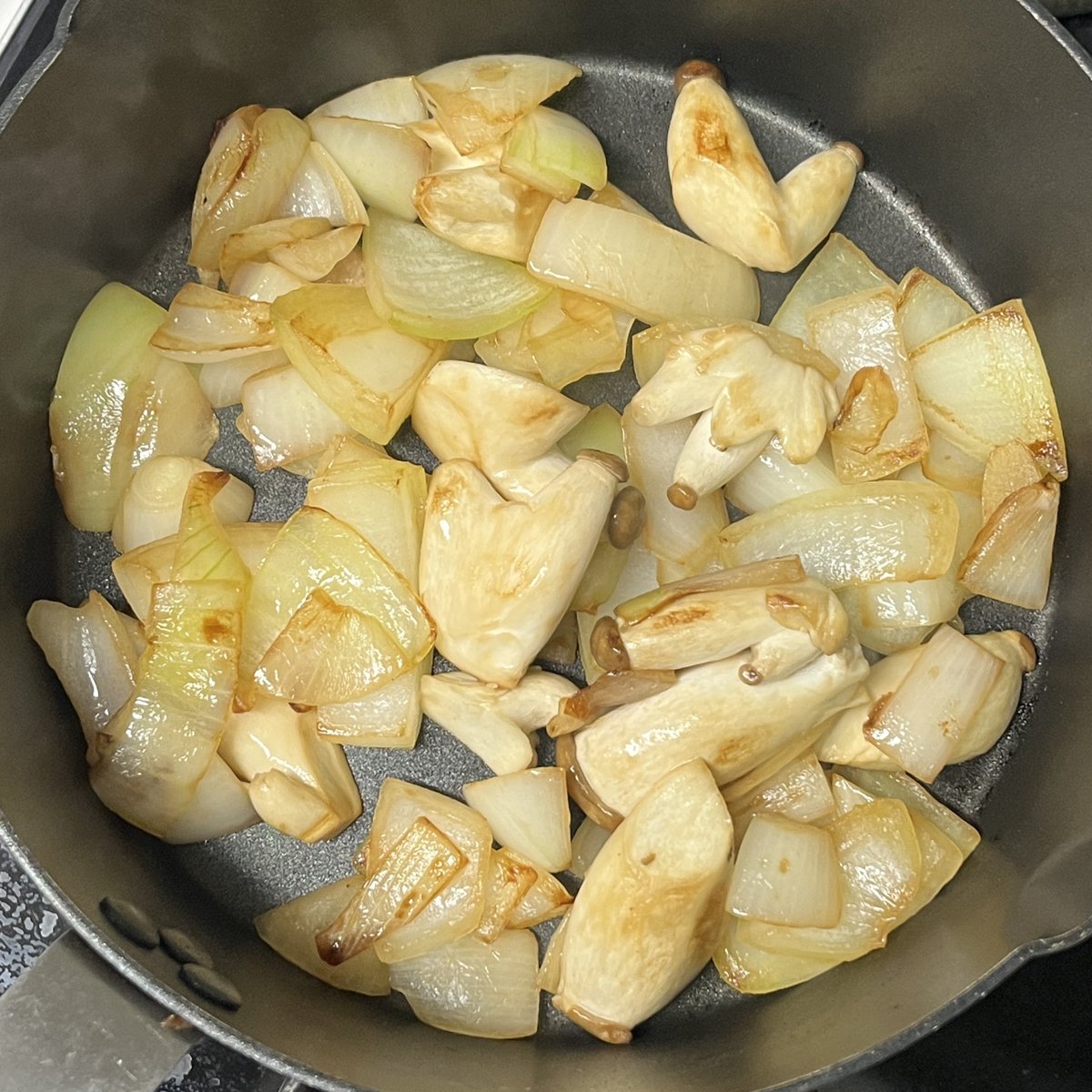 김잘먹 tweet media