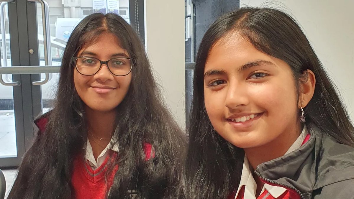 Webwise_Ireland's tweet photo. 🙌 Great to see familiar faces, and to welcome some new members to the Webwise Youth Advisory Panel!

First meeting of the school year - lots of exciting things to come! 

#YouthVoice #YouthParticipation #onlinesafety #InternetSafety #StudentVoice #Edchatie #Webwise https://t.co/vx6ty6SqJM