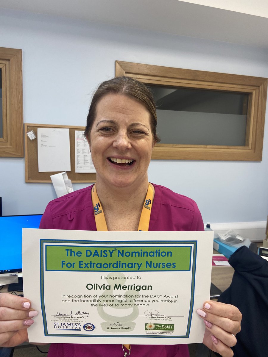 FennHelen's tweet photo. Great week celebrating DAISY🌸 and BEE 🐝nominations in the SACC ambulatory care department ⁦@stjamesdublin⁩ ⁦@SJHDoN⁩ ⁦@C_Stuart_SJH⁩ . Well done everyone 👏🏻 https://t.co/EPfesiygJ8