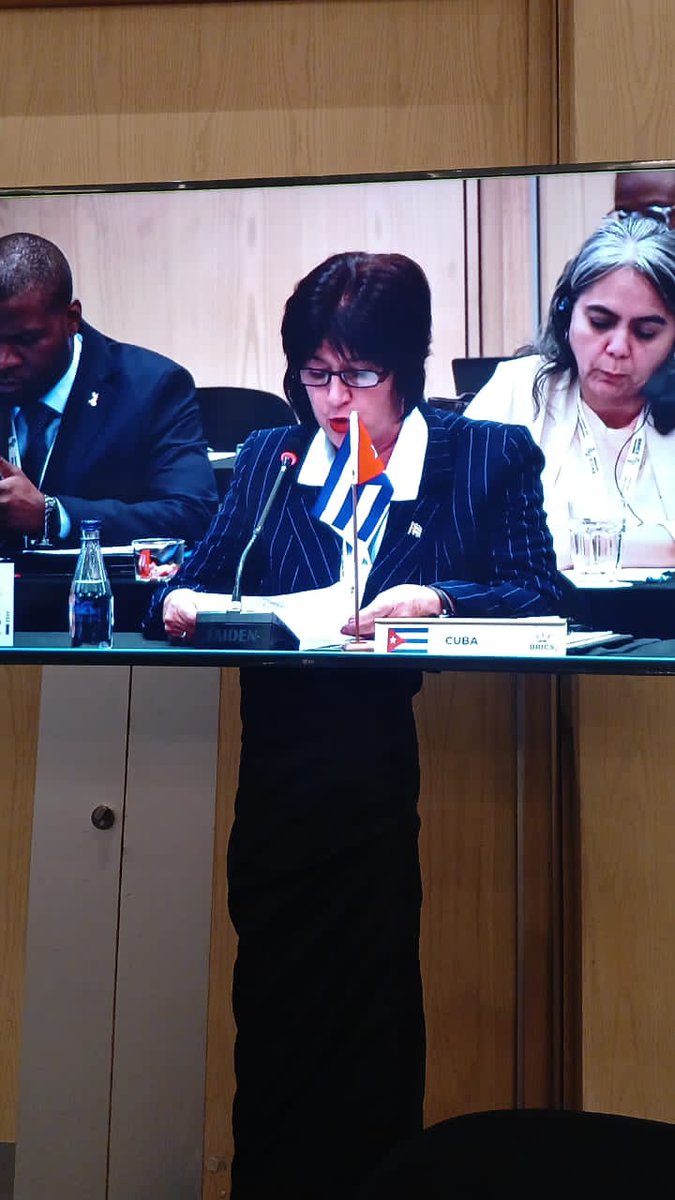 La Ministra del #MtssCuba, Marta E. Feitó Cabrera, explica los avances de #Cuba en materia laboral, a pesar de la compleja situación del país. Prog. de Trab. Digno, se fortalece la seg. y salud, atención a personas en situación de vulnerabilidad y sostenibilidad de la seg. social