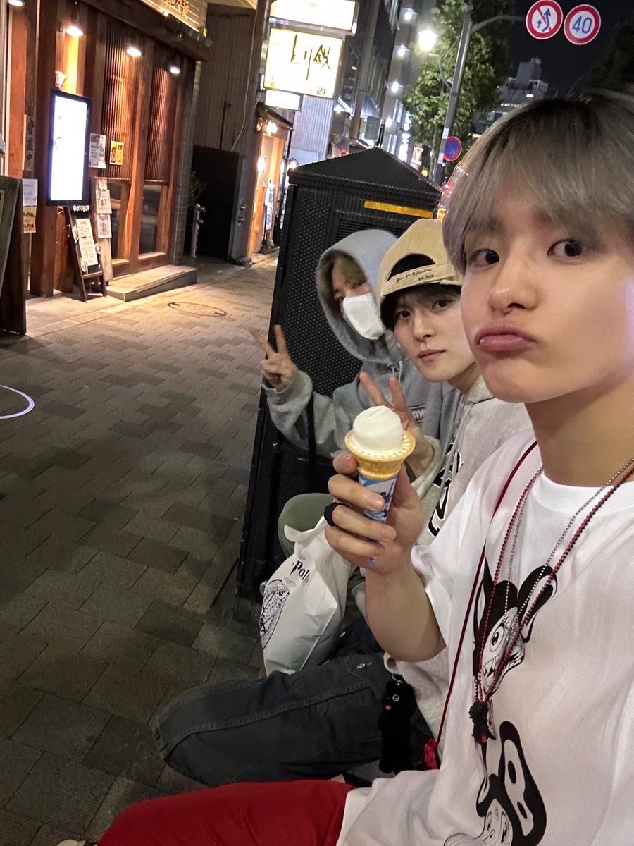Treasure Weverse ID | on rest. tweet media