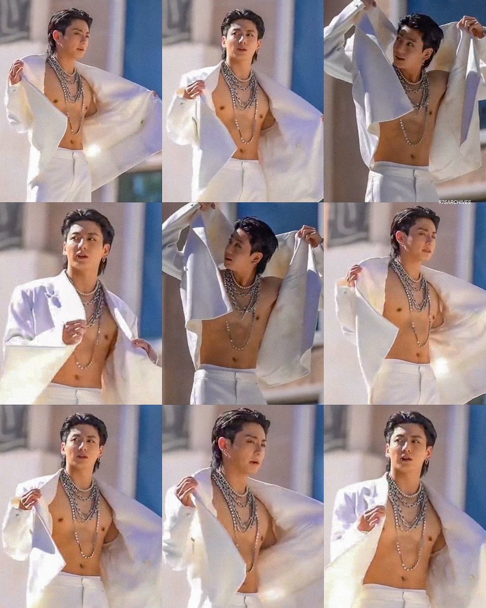 Pamhobi's tweet photo. WTF JEON JUNGKOOK https://t.co/RyxjTcTLxi
