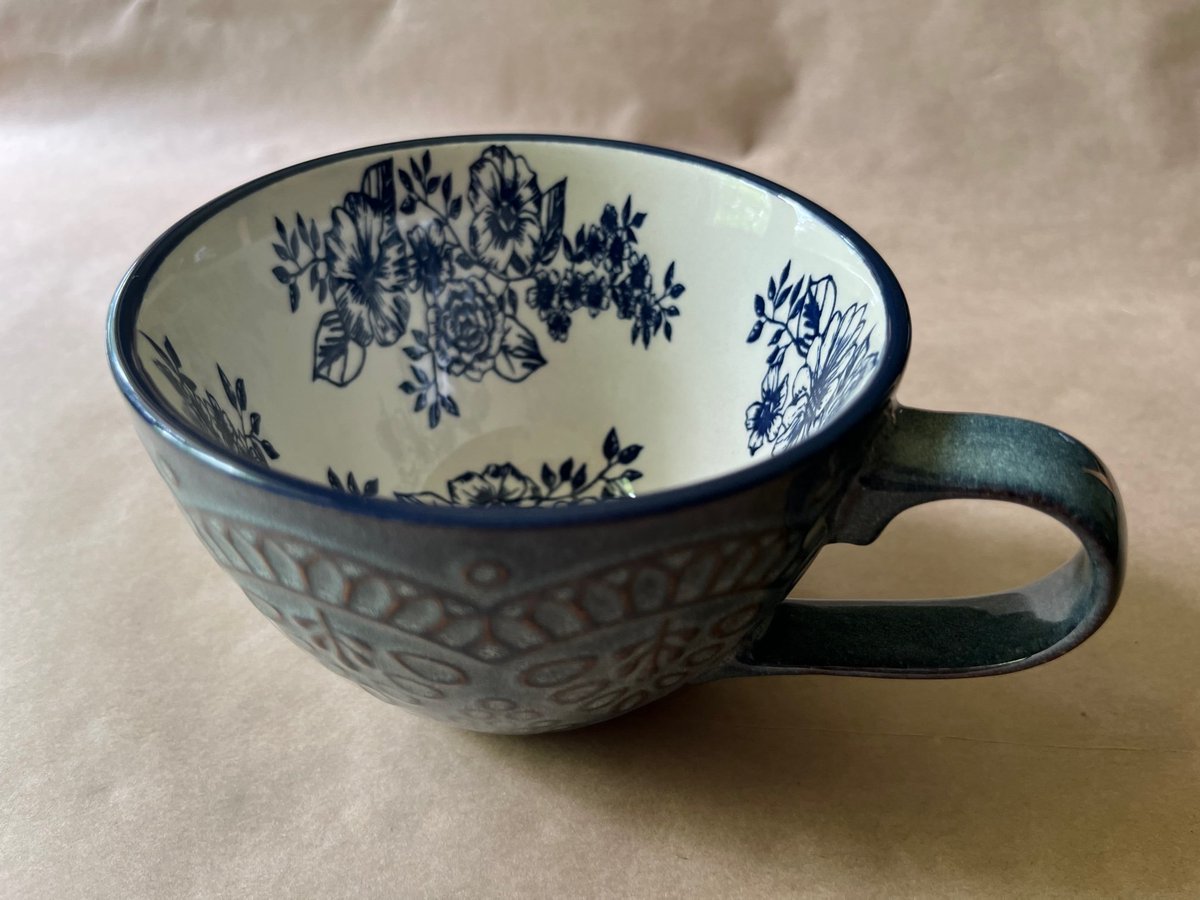 stonehousepublishing.ca/store/friend-o…
Introducing the Friends of Stonehouse package. An independent publishing houses' version of the CSA farm box: the very best of our book crop this year, our 2023 season, and a pick of any five gems from our catalogue, along with a beautiful mug and tote.