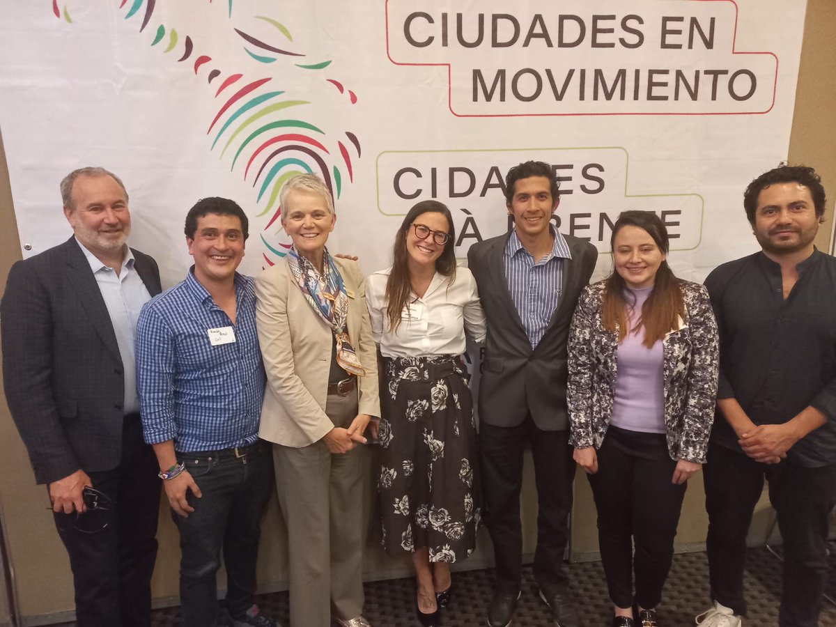 DagmaOficial's tweet photo. ¡Iniciamos el programa #CitiesForward con entusiasmo!
🌍🌆 Colaborando con Baltimore para encontrar soluciones al cambio climático y compartiendo el exitoso modelo Ecobarrios. 🌿💡 Juntos, construimos un futuro sostenible. 💪 #CiudadesenMovimiento #CitiesSummit https://t.co/3K9qQEj6OJ