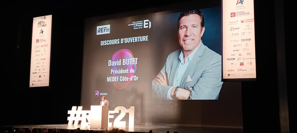 o_rouget's tweet photo. A l'occasion de la #REF21 dont les thématiques principales sont les #mutations : 1ere série de pitch de #startups
1️⃣ Da Viking Code : le Jumeau numerique sous toutes ses formes
2️⃣ Smop : Gérer me bien locatif avec l'#ia
3️⃣ Socrate : Des boissons eco responsables à base de ginger https://t.co/7P4U6iRBb2