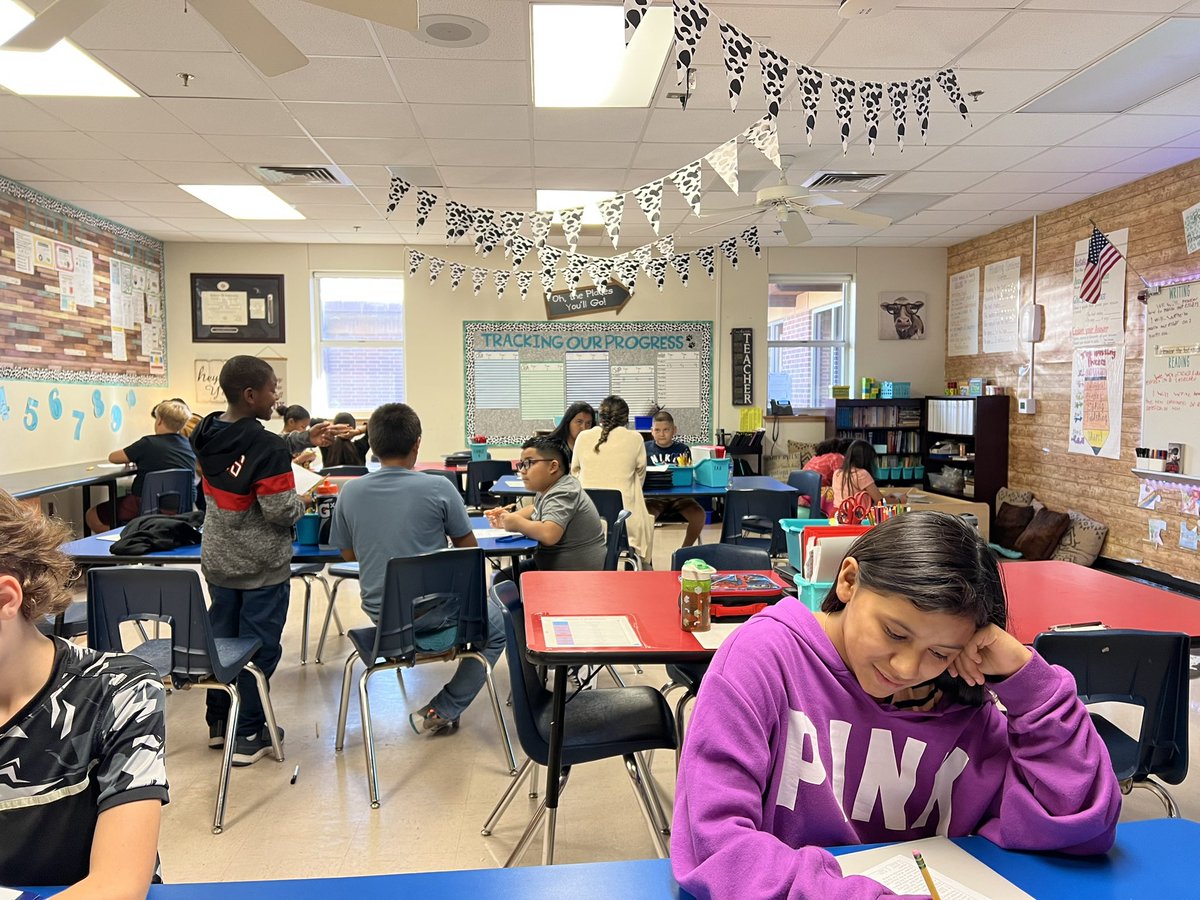 Taylor Patterson (@mrspatterson_18) on Twitter photo My favorite part of my job is sitting back and listening to the leaders <a href="/BluebonnetLions/">Bluebonnet Elementary School</a> have engaging math conversations with each other! My favorite part of my job is sitting back and listening to the leaders <a href="/BluebonnetLions/">Bluebonnet Elementary School</a> have engaging math conversations with each other!