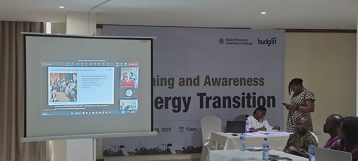 @alohanjuliet @NRGInstitute @BudgITng @nafichinery @extractive360 @CJIDAfrica @Fdfyneface @NigeriaETP @AnaCaroGE shares about the impacts on gender as fossil fuels are phased out & renewables are phased in. Women hold 22% in oil & gas jobs & will continue to reduce. Women tend to hold 32% in renewable energy jobs but this can be better. @NRGInstitute @BudgITng @nafichinery