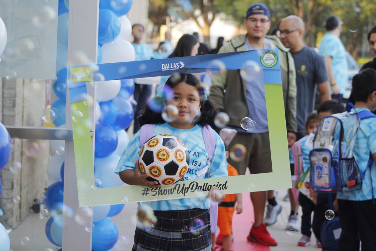 DISDBiomed's tweet photo. Yesterday, we celebrated Attendance Awareness Month with our families. Creating a sense of belonging and a welcoming environment are key to build a strong school! @DrGplus1 @TransformDISD @dallasschools https://t.co/iUxRumLNHc
