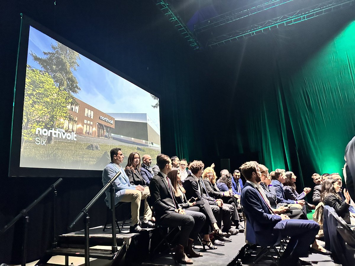 FlavioVolpe1's tweet photo. Excited to be in Montreal for a massive new win for Quebec’s EV battery leadership. 

A super buzz in the room. 

The world’s best firms like Northvolt are looking for clean energy sources, strong &amp; educated workforces &amp; innovative, resilient suppliers.

This is 🇨🇦. 

Allons-y! https://t.co/auPX14k5LE