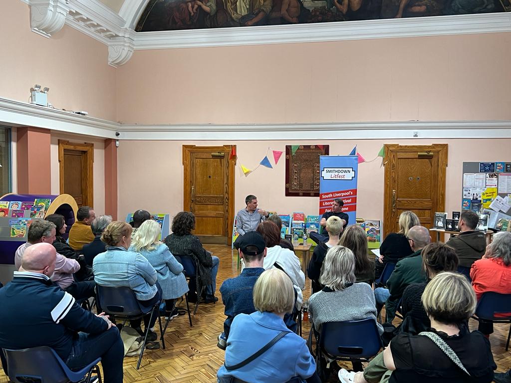 We had a really special evening with George Christopher at Toxteth Library talking about his career, autobiography and bipolar disorder to a sold out audience. Thanks to George and to the library for hosting us. #brookside #grangehill @Liverpoollib
