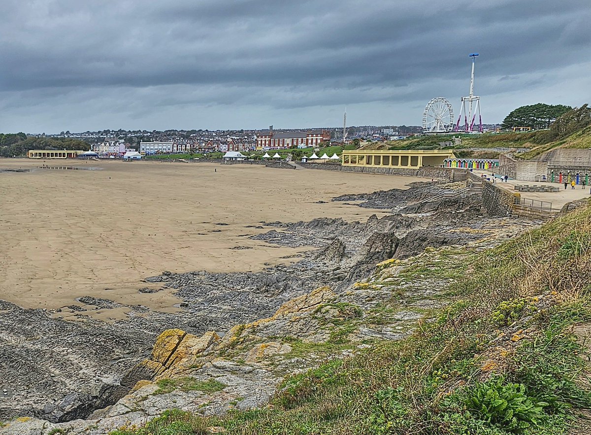 welshmummabear's tweet photo. Nice 5.35 km circular walk down Barry Island with the dogs lunch time. Overcast but lovely nonetheless π₯°π΄σ §σ ’σ ·σ ¬σ ³σ Ώπ #barryisland #barrybados #valeofglamorgan #barry #whitmorebay #watchhousebay #walkingthedogs #dogsoftwitter #wales https://t.co/MLksE0ToDY