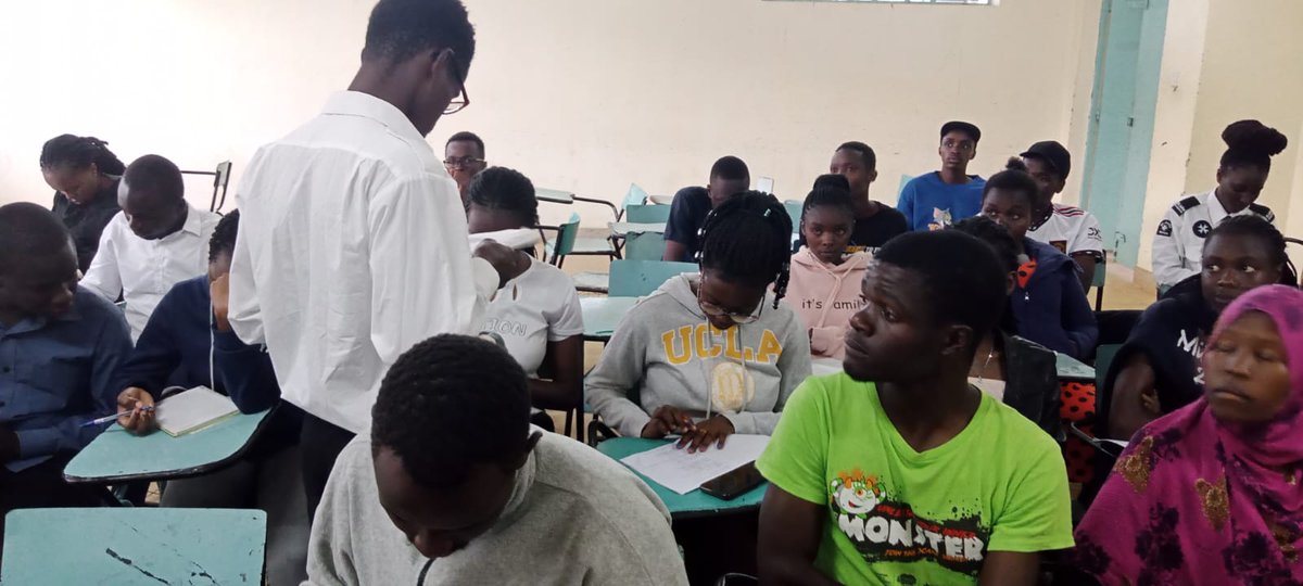 Stjohn_mmust's tweet photo. Volunteers @Stjohn_mmust always dedicated to learning basic first aid skills.#Firstaid #Volunteers #Sueh #VolumeVIPClub #Elnino @StJohnKenya @StJohnKisii @MMUSTRUGBY @MMUST_Kenya @County037 https://t.co/g7fr9KlSEV
