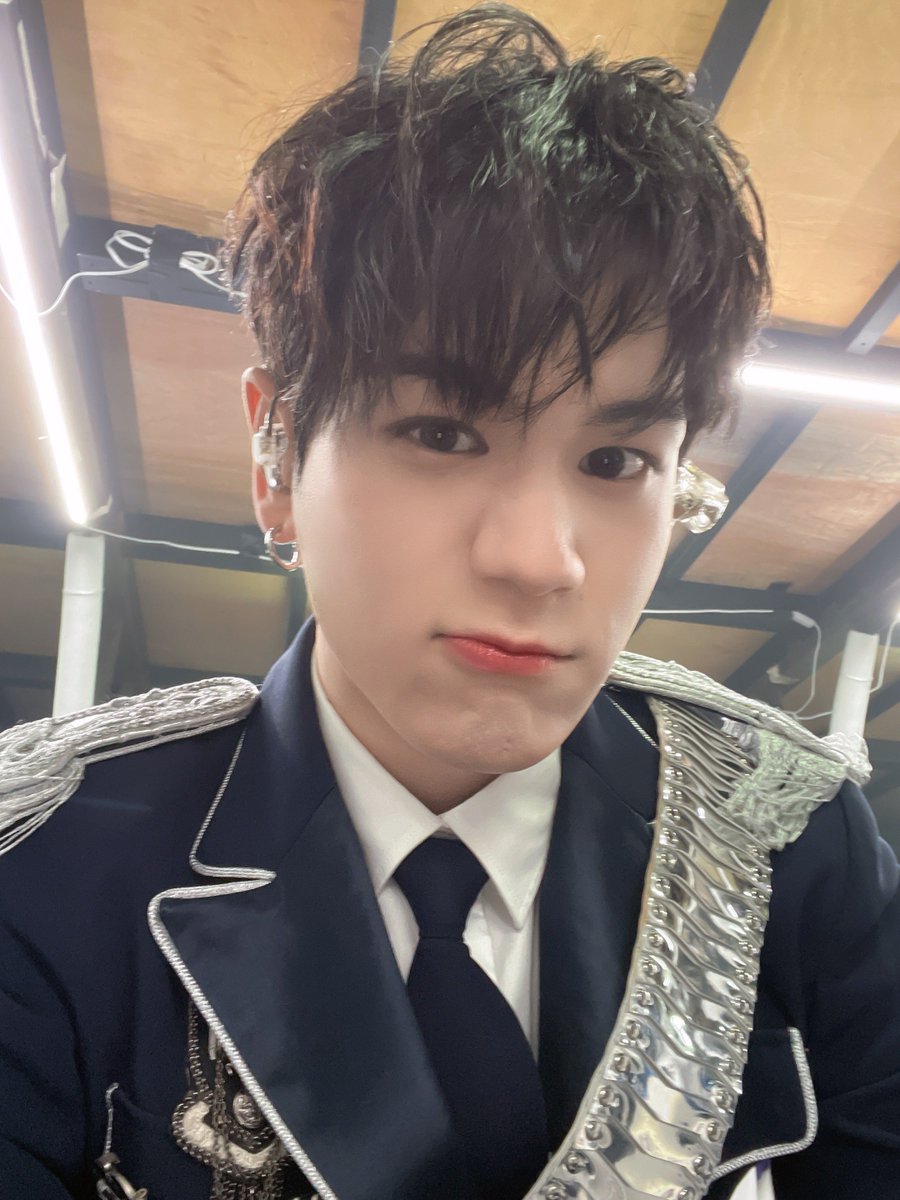 official_jo1's tweet photo. [#豆原一成]
広島最高でした！
ぶち楽しかったんじゃけぇ✌️✌️

#JO1 #MAMEHARAISSEI https://t.co/0zEpLblb6J
