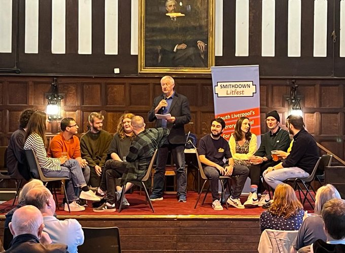 The Smithdown Litfest Great Big Quiz was a huge success with about 100 quizzers taking part! The finalists went head to head with Chris Tarrant as quizmaster! Thanks to @blackcatliv for supporting us and to fantastic quiz master Che and to @UlletRoadChurch for hosting our final!