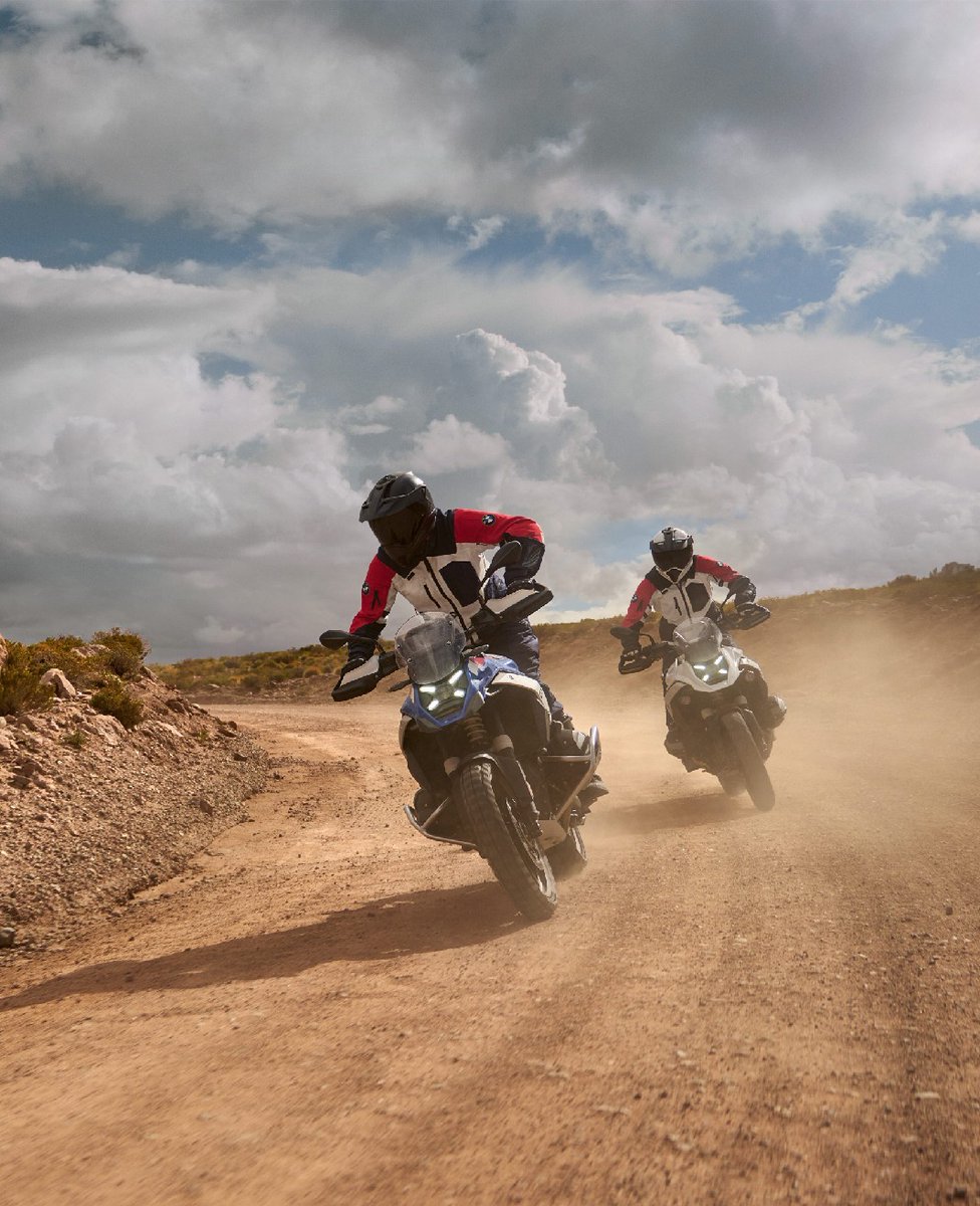 BMWMotorrad's tweet photo. The new #R1300GS captures the core of the GS in a condensed form.

You want to feel the power of #ThePacesetter? 👀

Click here for more:https://t.co/pvcAvNOTbi

#MakeLifeARide #SpiritOfGS #BMWMotorrad https://t.co/qXpQMG7OTq