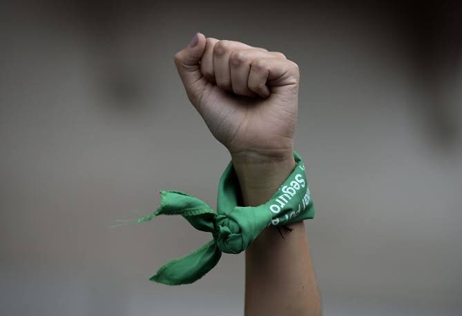 Día de Acción Global por el Acceso al #Aborto Legal y Seguro. Porque todas las mujeres y personas gestantes de este país tengan la libertad de decidir sobre su cuerpo. 

Ni un paso atrás 💚💚💚 #28S
