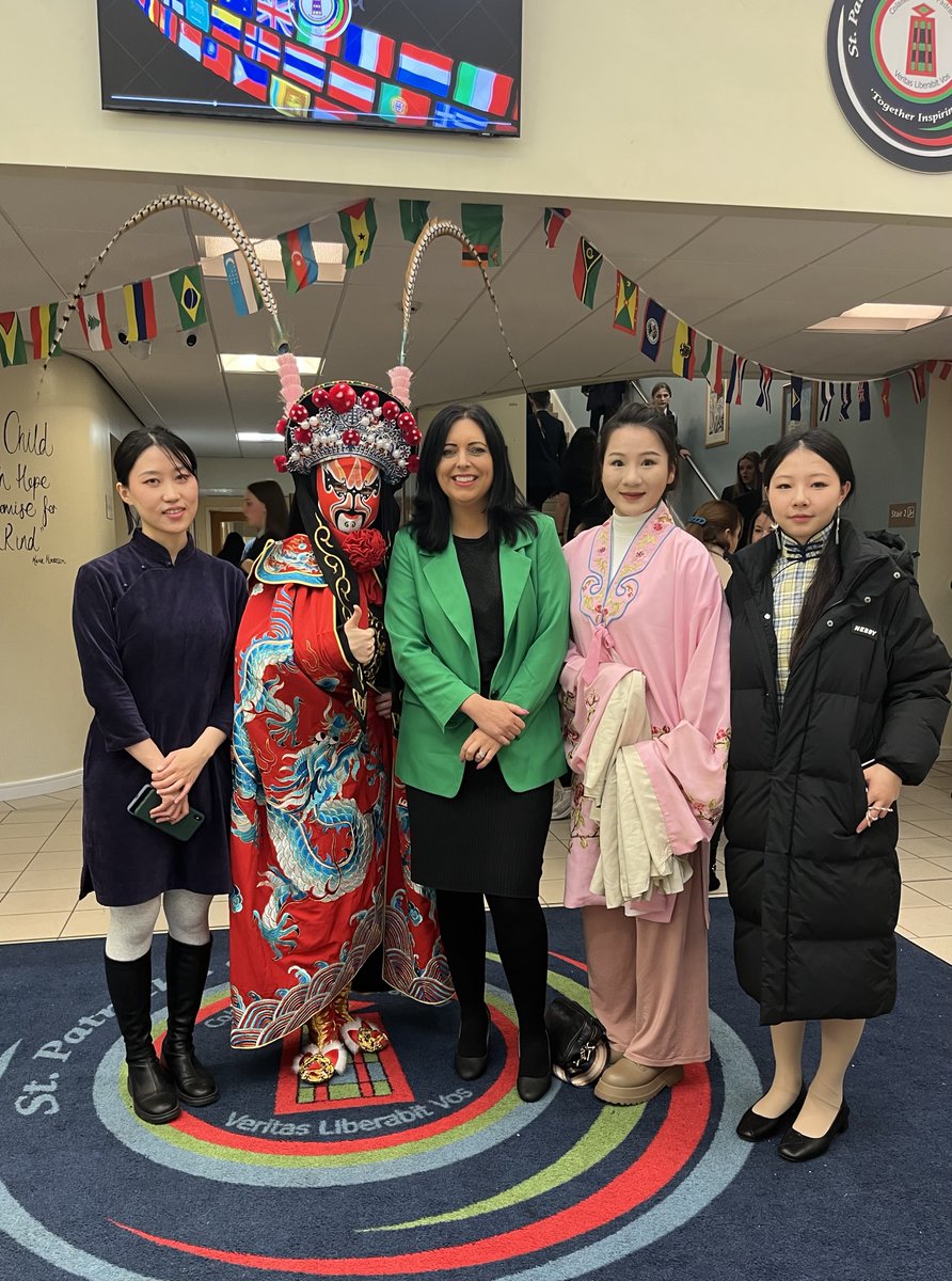 Thank you to @StPatsCollege , for inviting the SWC Confucius Hub to their World Culture Day!

Teachers from SWC shared two performances with pupils during the showcase and it was an exceptional day to celebrate the diversity and shared values of the community.