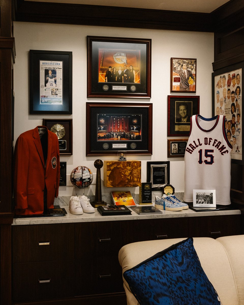 October's Very Own tweet media