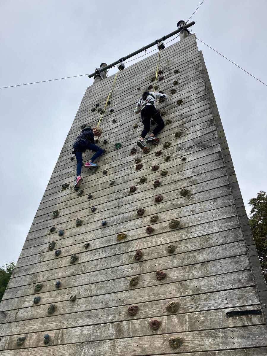 LEH_Trips's tweet photo. Climbing. #teambuilding https://t.co/uMvlCUBdTq