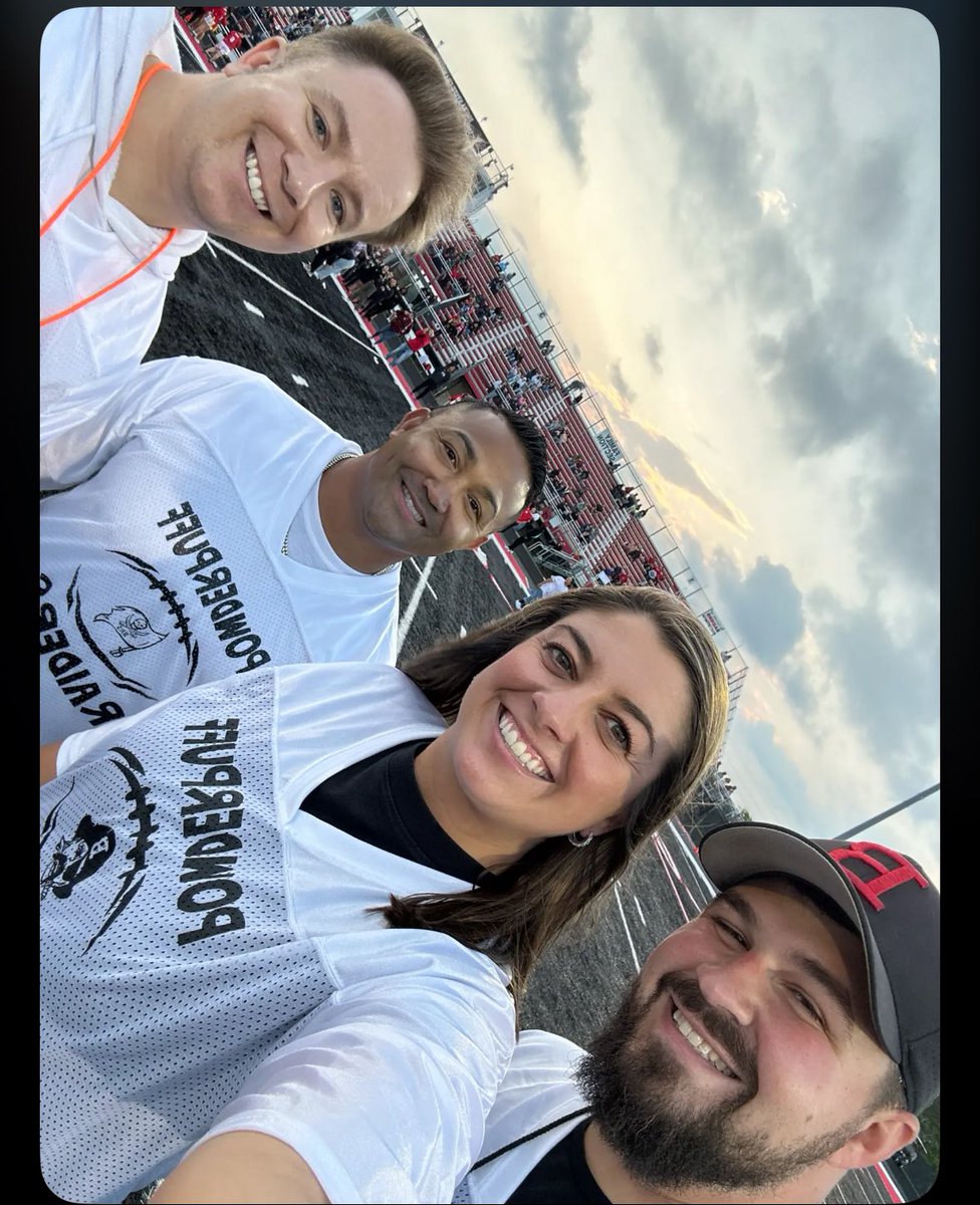 mrs_b0yd's tweet image. Shoutout to the returning referees for calling a good game yesterday during the Powder Puff Flag Football game! @MrCostabile @CoachDesanto