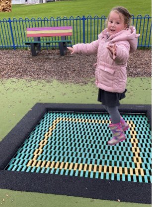 RosneathPrimary's tweet image. P1 had a cracking time at the park! Thanks to @RosneathP for having us #PlayIsTheWay #CommunityMatters