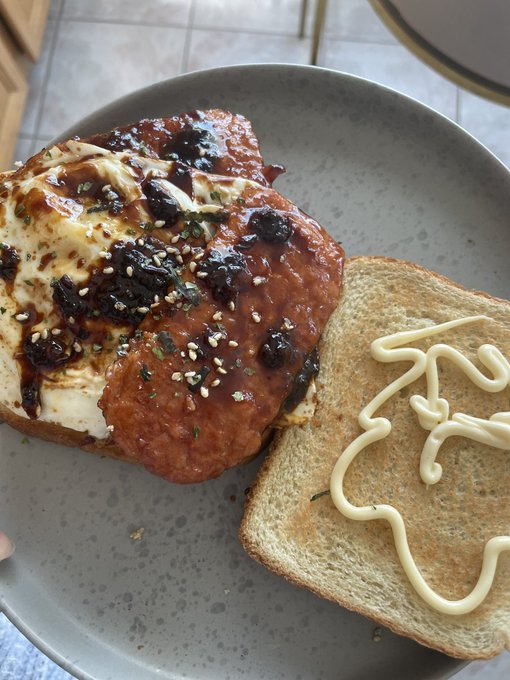 It&rsquo;s misogynistic how good my sandwiches are https://t.co/290Dwc4IQz