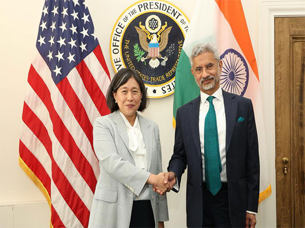 EAM Jaishankar discusses India-US trade relations with Trade Representative Katherine Tai  
#Jaishankar #KatherineTai #India #US