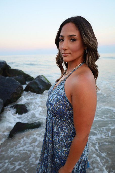 I wish it was still warm out maybe I should run away https://t.co/Ic59IayDHv<a href="/tag/newprofilepic"class="tags"><span>#newprofilepic</span></a>