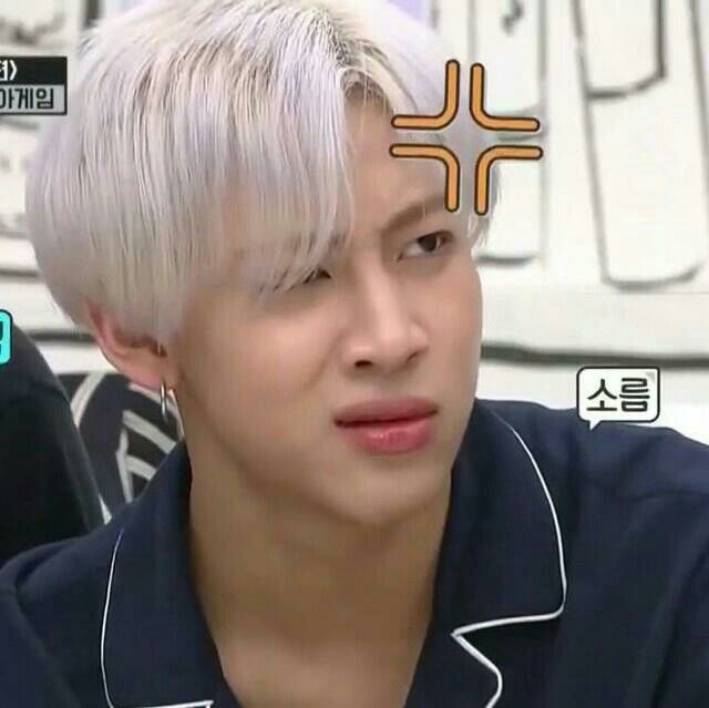 gottinyy's tweet photo. Your bias caught you cheating on him.

The first photo on ur pinterest was the person you cheated with then search *Your bias name* + meme on Pinterest and the first pic that appears will be your bias reaction.

........ well I can explain I mean they both are my biases 🤭🤣 https://t.co/kVvVNv3gMG