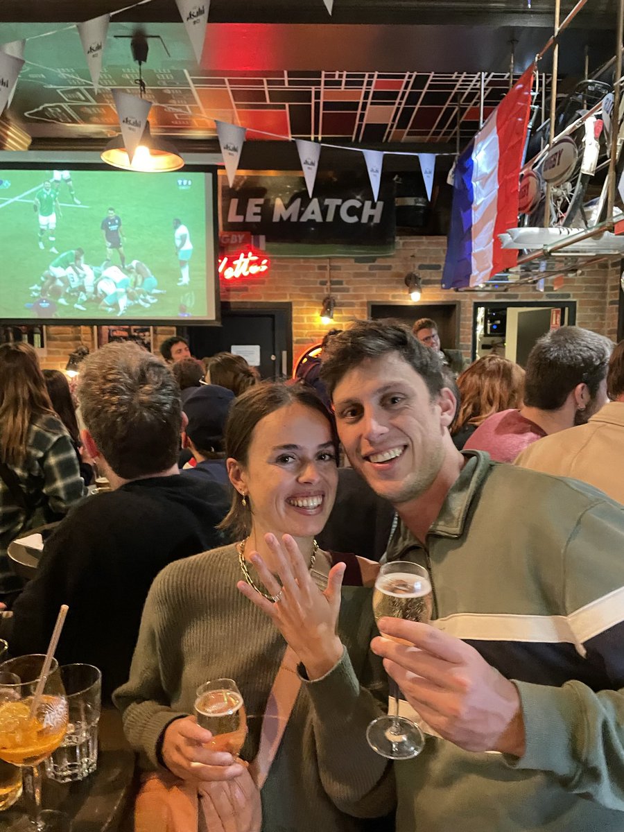 Tom Decent tweet media