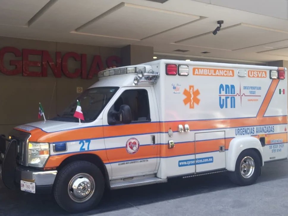 CPRServicesMx's tweet photo. Unidad 27 atiende urgencia solicitada del Colegio Amauta por alumno lesionado en actividad deportiva trasladándolo al Hospital Ángeles Lindavista.

Agradecemos su confianza.

#cprservicesmx #siempreprofesionales #ambulanciasverificadas #ambulanciasdeprevencion https://t.co/vT2JdlhYeH