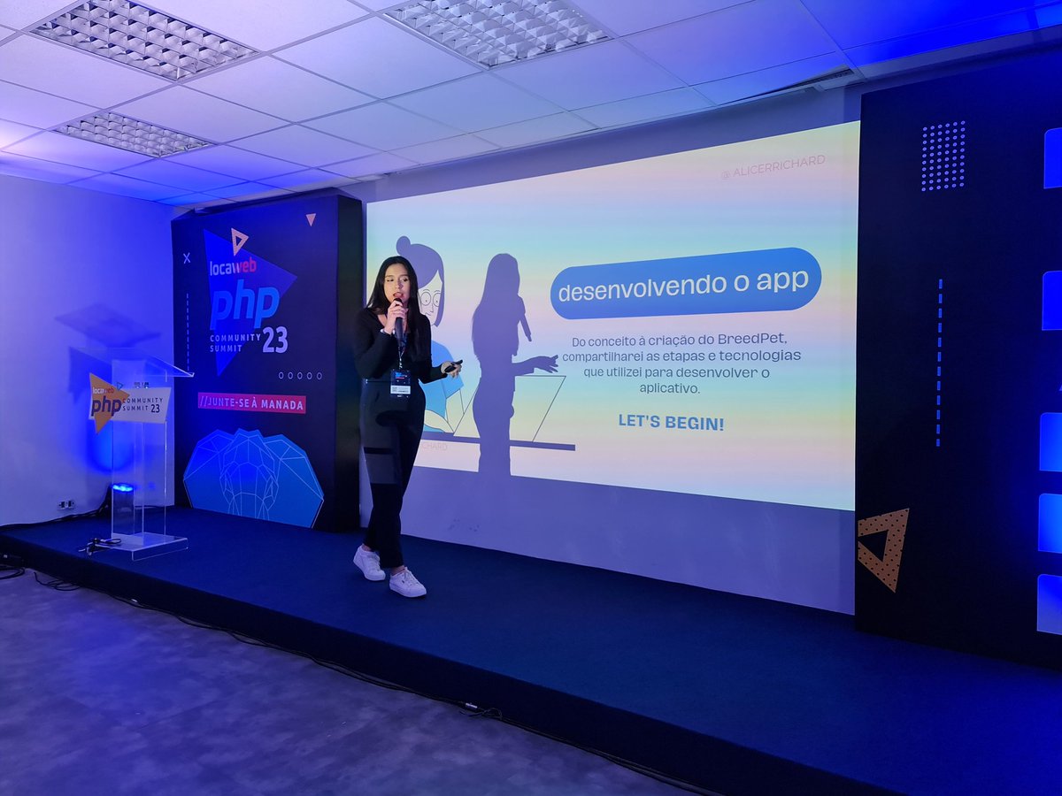 Alice Richard contando uma história inspiradora de empreendedorismo, rede social para pets #locawebPHPCS #JunteSeAManada