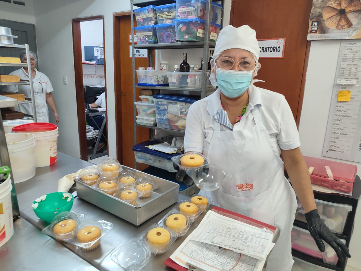 CamComercioSM's tweet photo. El proyecto Oportunidades Sin Fronteras de @USAID_Colombia  aporta a la promoción de la empleabilidad en la ciudad de Santa Marta. La empresa Pudines Machy @machy_sm  se unió como aliada de la iniciativa y hoy cuenta con seis usuarios del proyecto en su grupo de trabajo. https://t.co/3dYjv2Asu8
