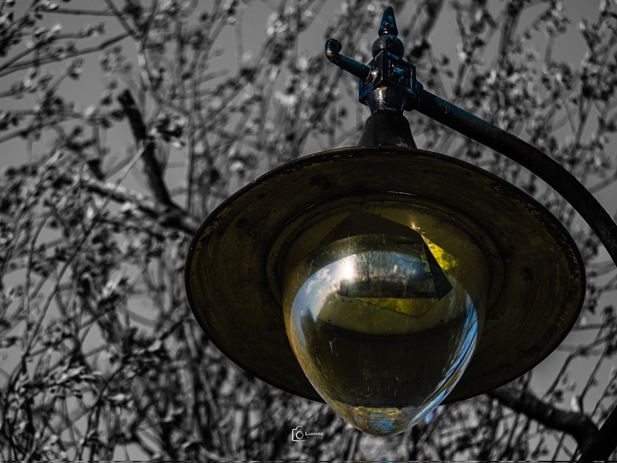 monkbonk's tweet image. Good night 🌛 last one switching lights off 💡
#worktime