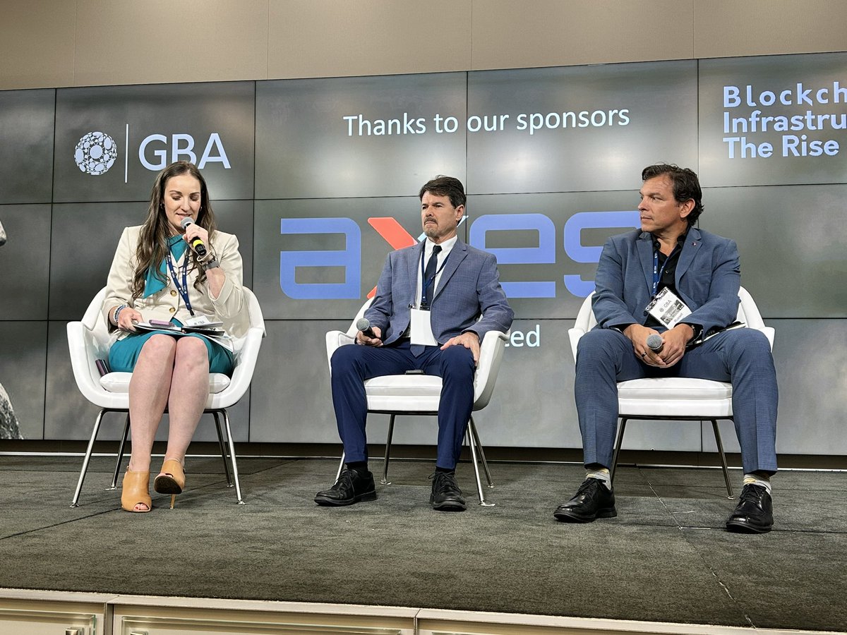 Adryenn Ashley tweet media