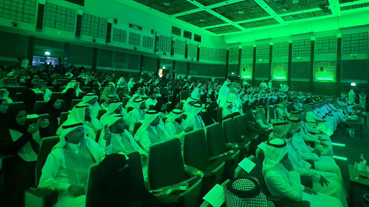 mohenews's tweet photo. برعاية معالي #وزير_الصحة أ. فهد الجلاجل حفل تخريج ١٦٠ طبيب وطبيبة من أكاديمية طب الأسرة، وتدشين ١٠ مشاريع أكاديمية صحية في  
#تجمع_الرياض_الصحي_الثاني https://t.co/7Ovis5ILhC