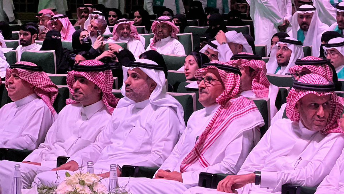 mohenews's tweet photo. برعاية معالي #وزير_الصحة أ. فهد الجلاجل حفل تخريج ١٦٠ طبيب وطبيبة من أكاديمية طب الأسرة، وتدشين ١٠ مشاريع أكاديمية صحية في  
#تجمع_الرياض_الصحي_الثاني https://t.co/7Ovis5ILhC