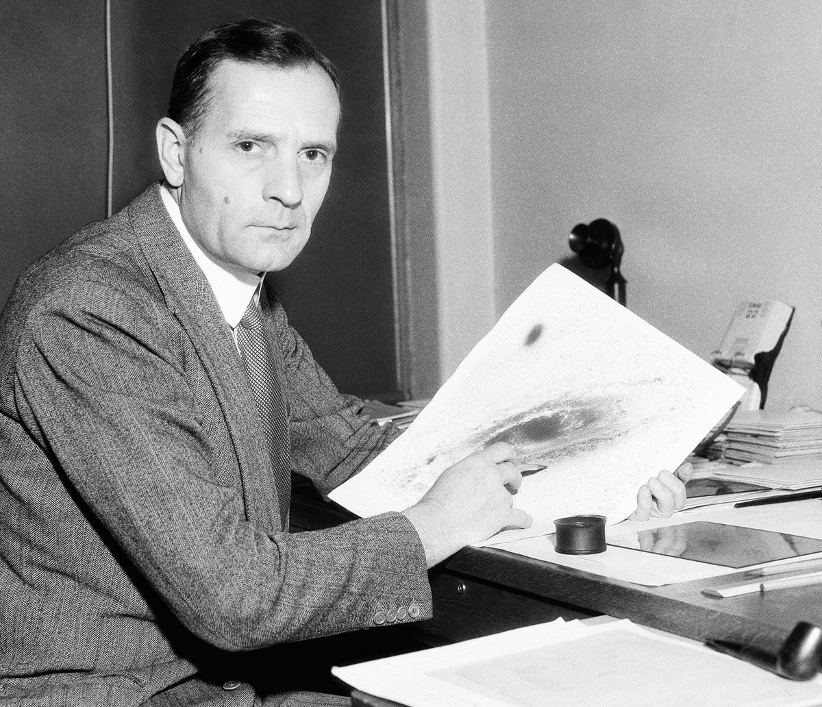 American astronomer #EdwinHubble died #onthisday in 1953. #Hubble #astronomy #space #extragalacticastronomy #observationalcosmology #cosmology #scientist #science #HubblesLaw #trivia #HubbleSpaceTelescope #Hubbletelescope #telescope