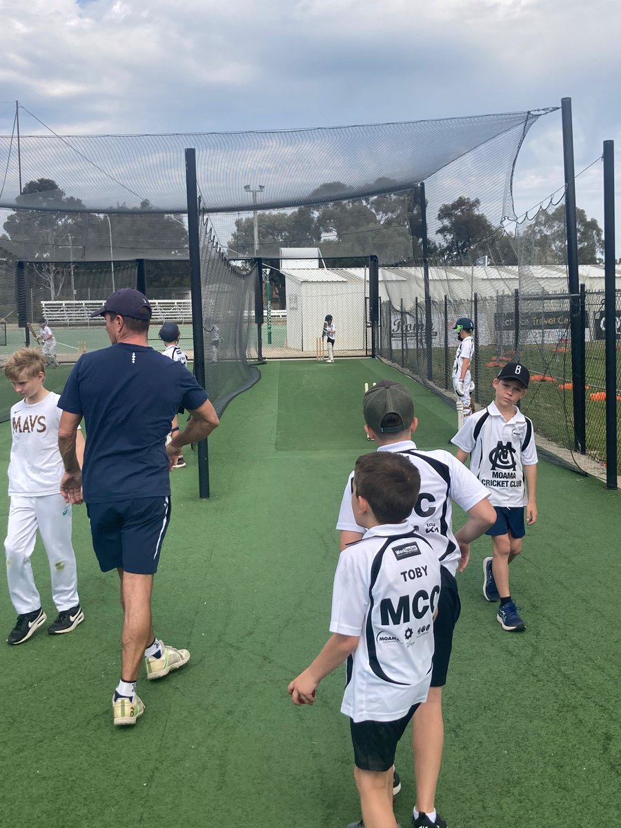 MoamaCC's tweet photo. 2/2

Helmo’s current roles include head coach of the Melbourne Renegades (WBBL), head coach of the Columbo Strikers (SLPL), head coach of the strike league (Darwin), assistant coach of Desert Vipers (ILT20 Dubai), assistant coach of Sunrisers Hyderabad (IPL) and a commentator. https://t.co/QYHoBIC5oy