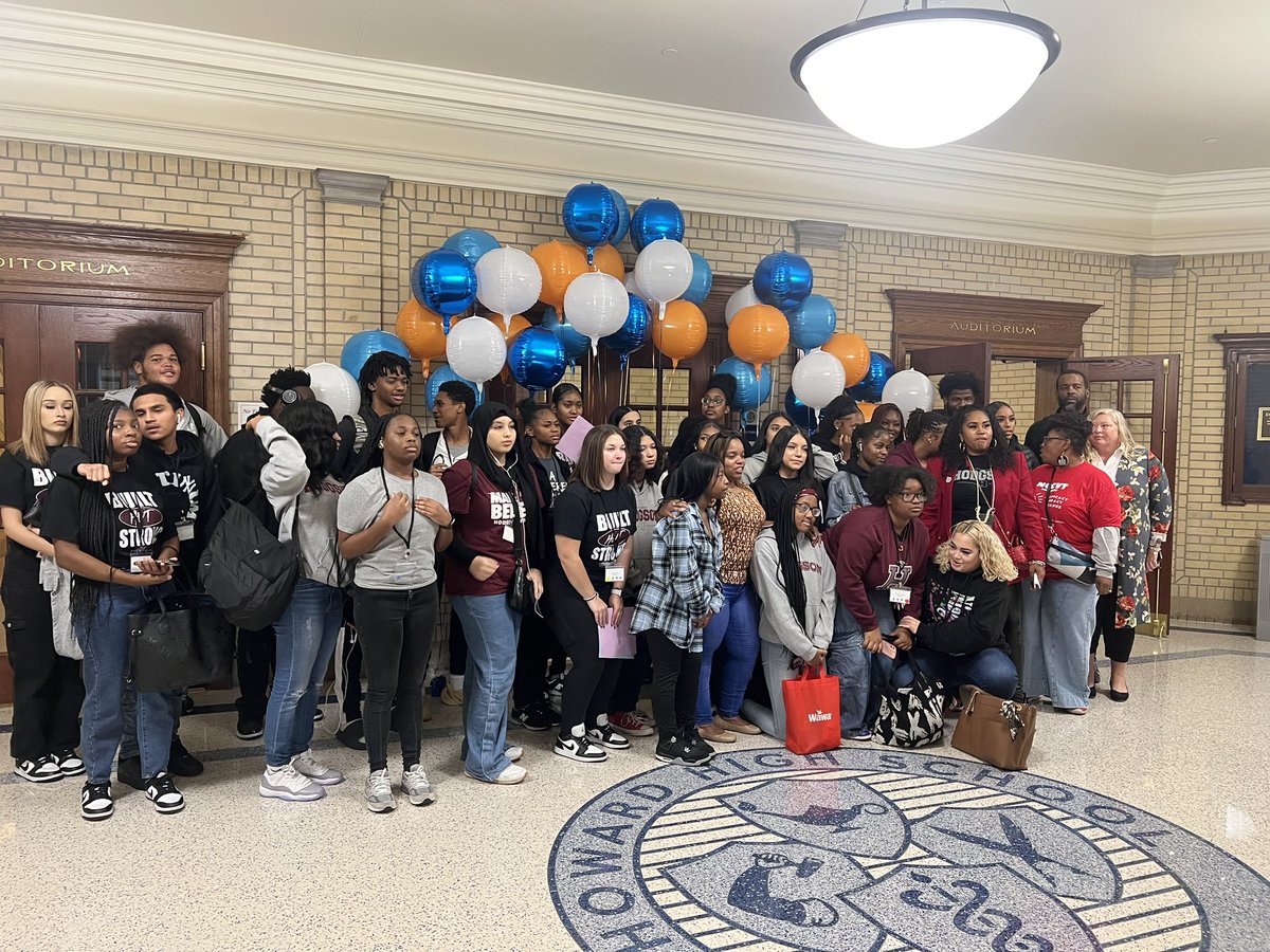 Stephanie Foster tweet media