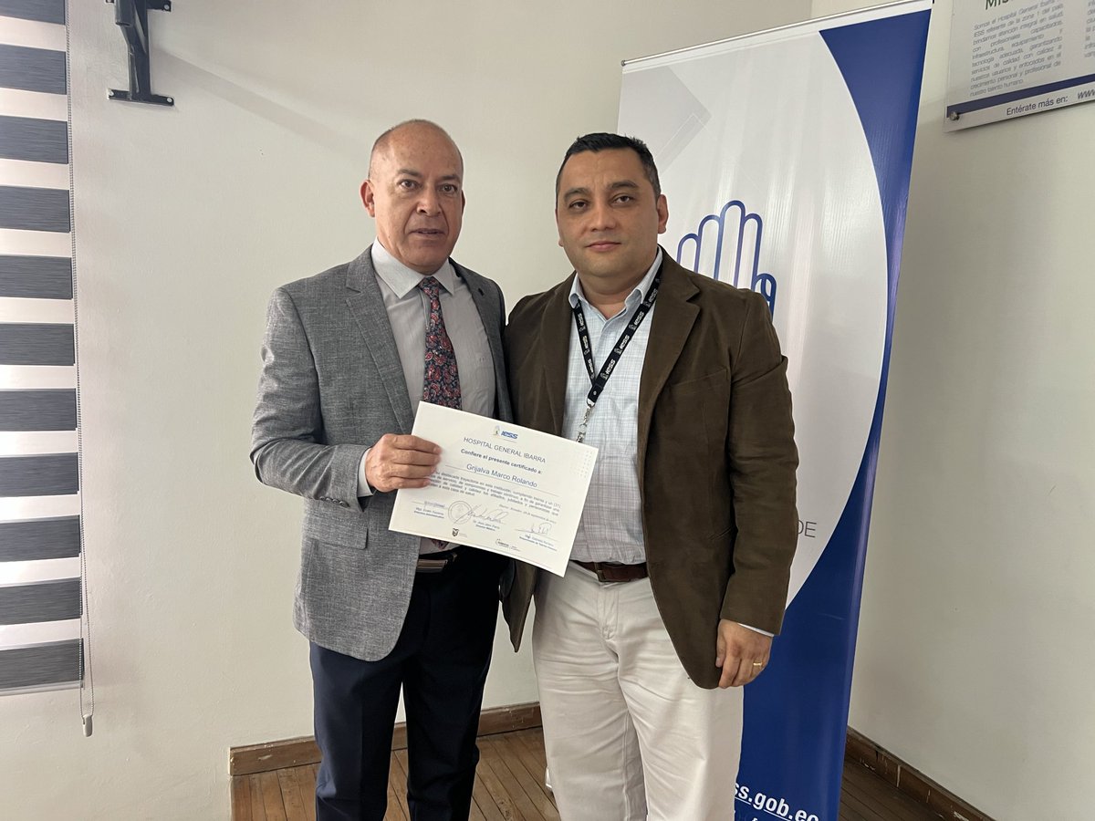 Imbabura_IESS's tweet photo. #IESSaTuServicio | Con una sesión solemne el Hospital General Ibarra del @IESSec conmemoró el Aniversario 2️⃣6️⃣ al servicio de la población afiliada, en el acto se reconoció a funcionarios de mayor trayectoria en esta casa de salud. https://t.co/r5he0K7JAg