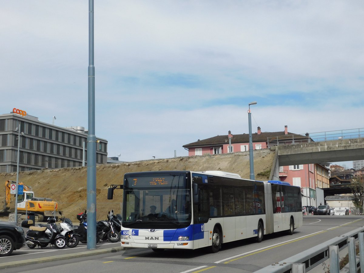 🚌 Direction la Suisse🇨🇭et Lausanne et la ligne 7 du réseau des TL, MAN Lion’s City NG 363 n°658 qui arrive à Prilly-Malley. #manbus #manlionscityng363 #lausanne #reseautl #bus #ligne7 @communelausanne 
Bon week-end 🙂