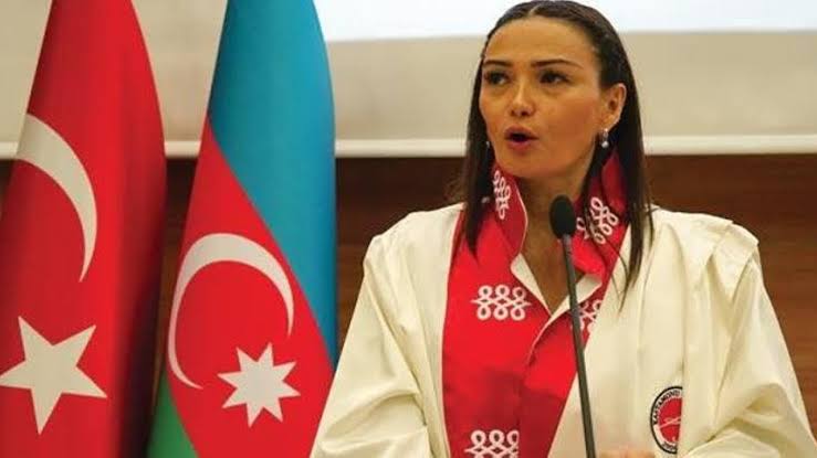 Ulu Türk Milleti'nin başı sağ olsun. Azerbaycan milletvekilimiz, Türk Milleti'nin gür sesi, Türk Birliği'nin yılmaz savunucusu Ganire Pashayeva Hanım Hakk'a yürümüştür.
Mekanı cennet, ruhu şad olsun.
🇹🇷🇦🇿
#GanirePashayeva