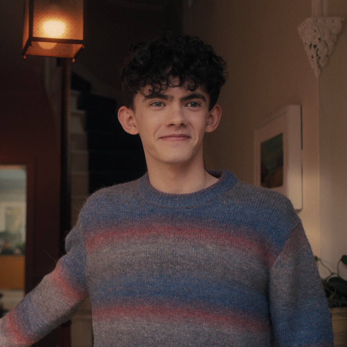 Most's tweet photo. Charlie is kinda the sweater weather king https://t.co/hqkMBMMpnF