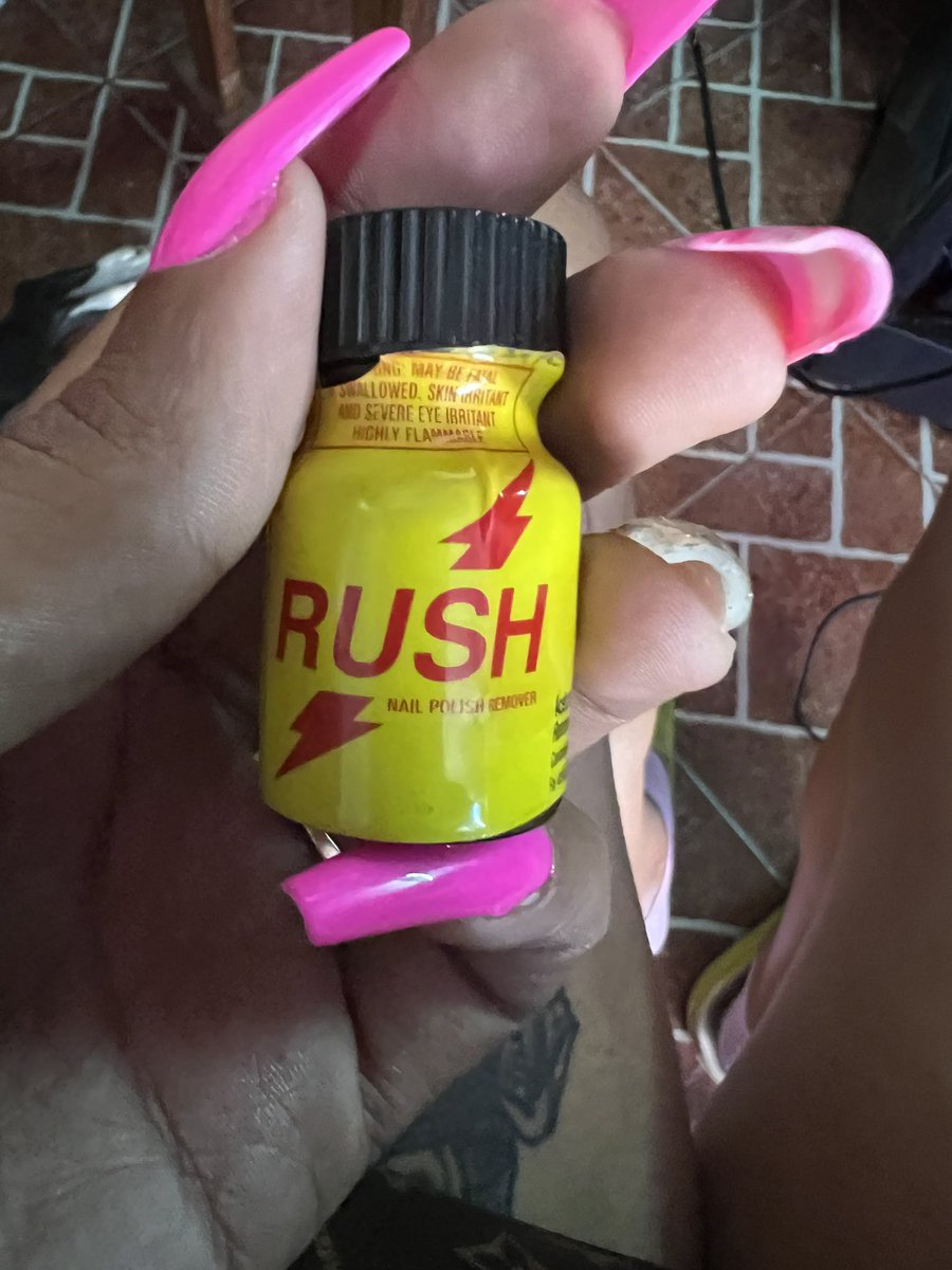Daniela90k's tweet photo. Que dices bb https://t.co/GTV4Ni2NJA