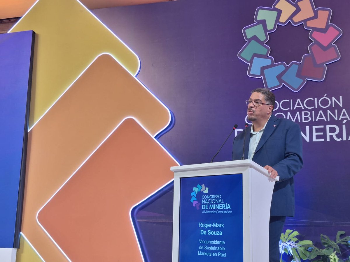 Este experto considera que existen 3 puntos clave para desarrollar la pequeña minería y la minería artesanal:
✅Crear oportunidades de negocio.
✅Ofrecer formas de gestionar los retos de la cadena de suministro.
✅Aprovechar las oportunidades medioambientales, sociales y de