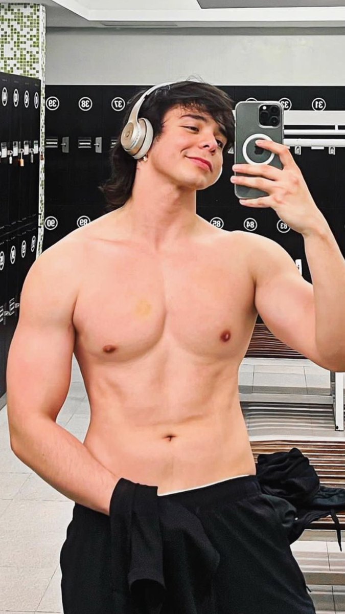 Angel Albarracin tweet media