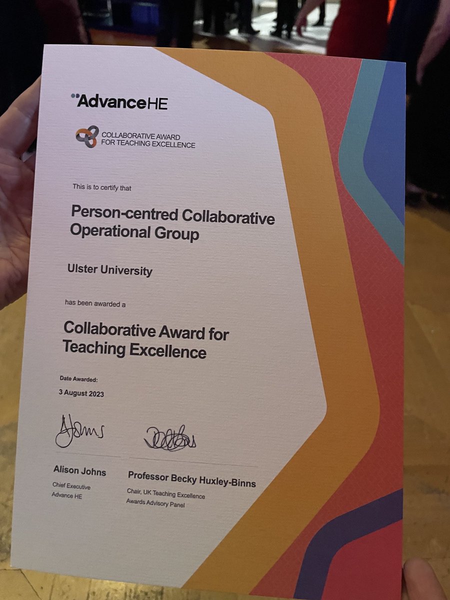 StephanieDunle2's tweet image. Collaborative Award for Teaching Excellence @NealFCook @dodonnell22 @tanya_mccance @helenmcgarvey_ and Donna Brown @sfloyd1964 @OdetteLaw #ulsternurse #ulsterctc @curran_roisin ruth pilkington @AdvanceHE