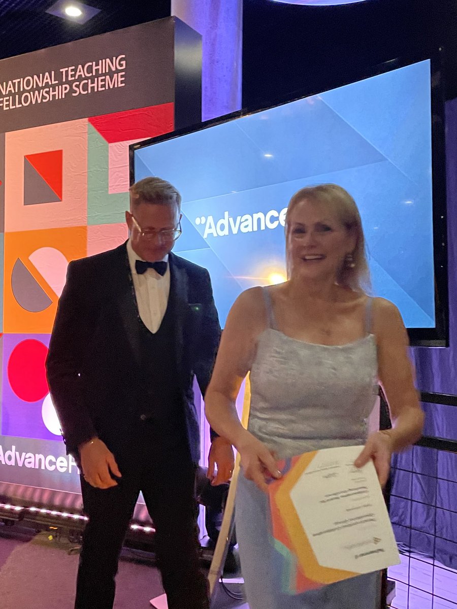 StephanieDunle2's tweet image. Collaborative Award for Teaching Excellence @NealFCook @dodonnell22 @tanya_mccance @helenmcgarvey_ and Donna Brown @sfloyd1964 @OdetteLaw #ulsternurse #ulsterctc @curran_roisin ruth pilkington @AdvanceHE